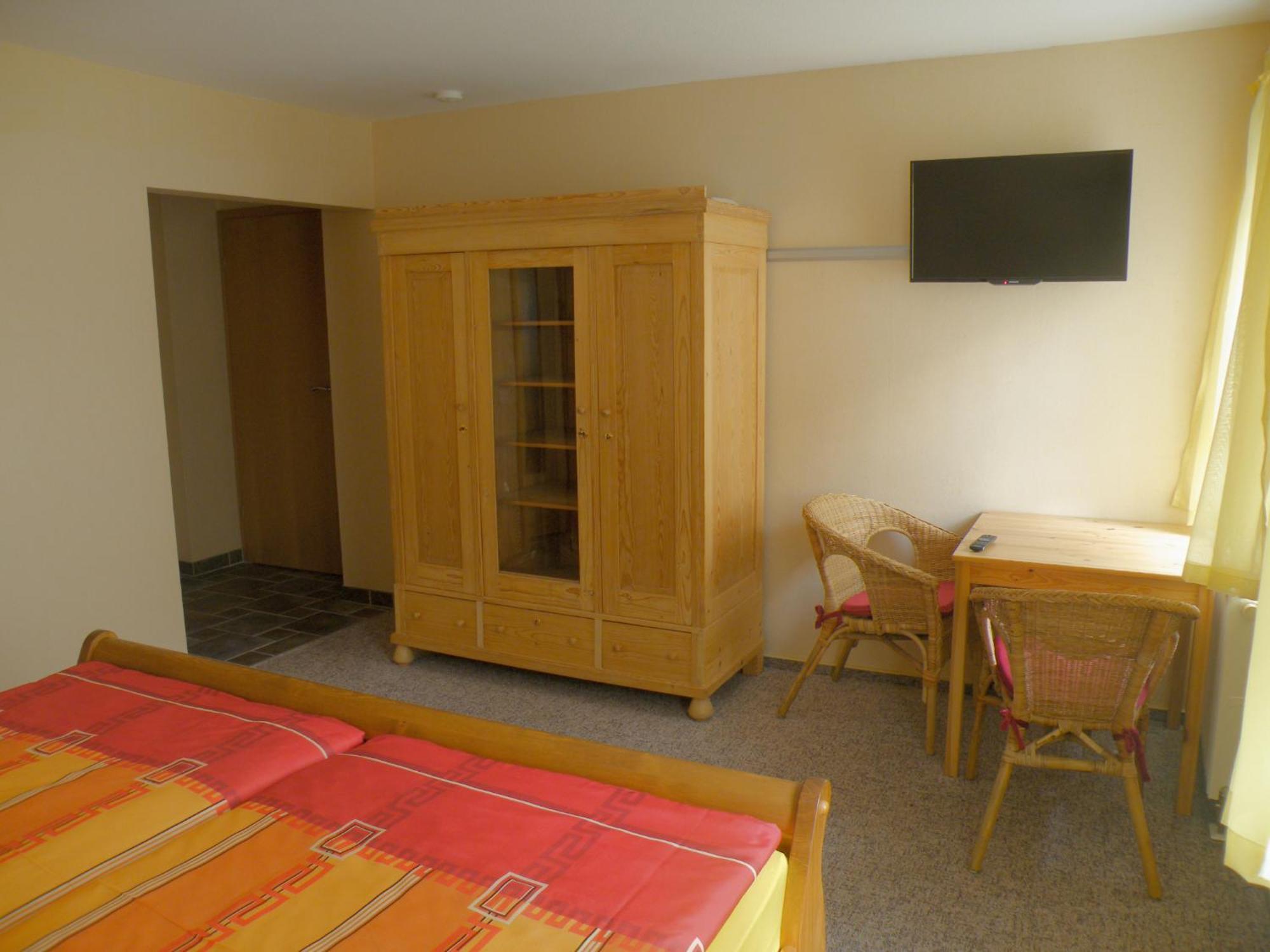 Bed and Breakfast Am Lindenbaum Зебниц Номер фото